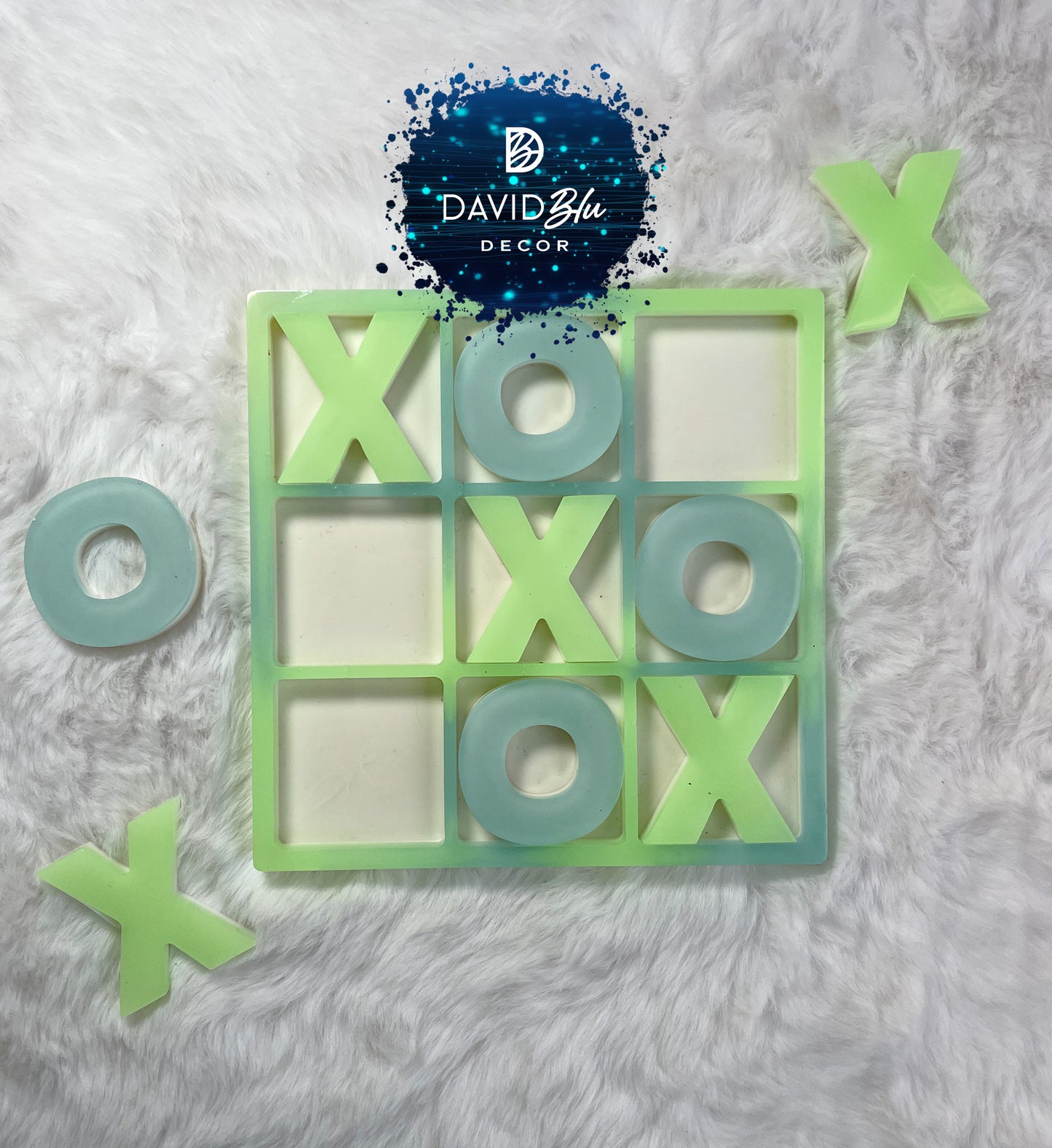 GLOW-IN-THE DARK TIC-TAC-TOE BOARD